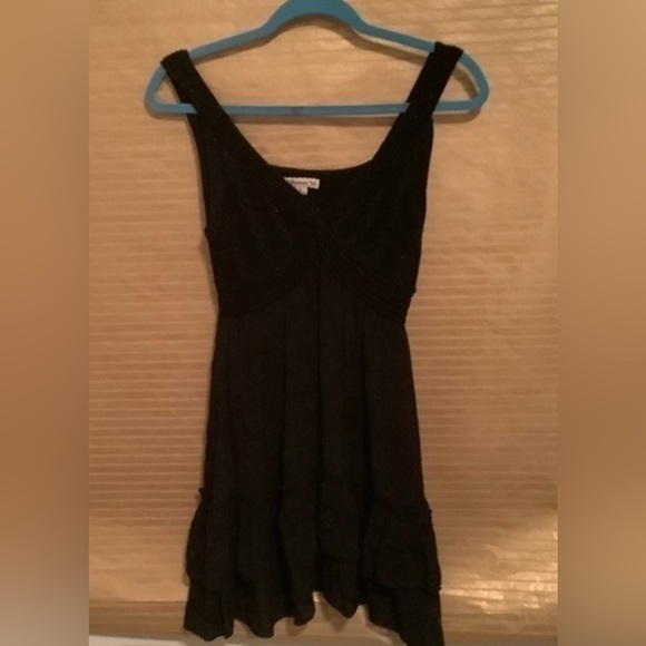 Forever Collectibles Dresses & Skirts - FOREVER~BLACK DRESS~WITH SILVER FLECKS~SIZE M